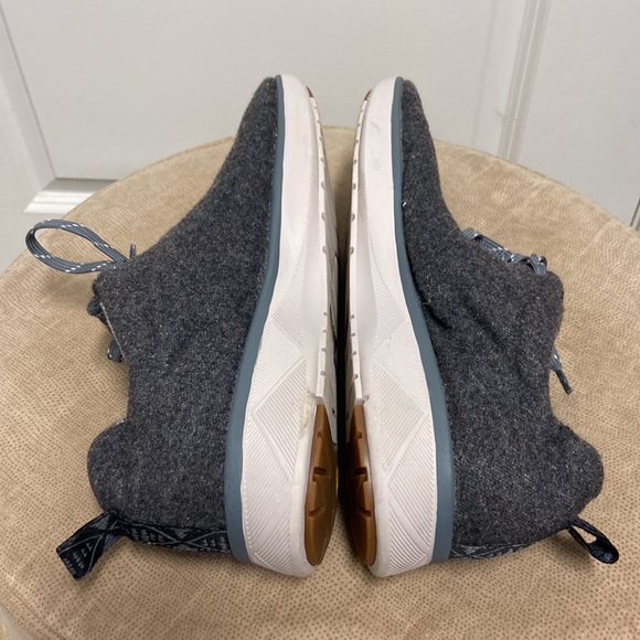 Pendleton Sneakers - Picture 7 of 8